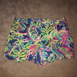 Lilly Pulitzer Scallop Shorts